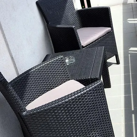 Elite